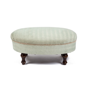 oval_bordered_and_piped_footstool_01