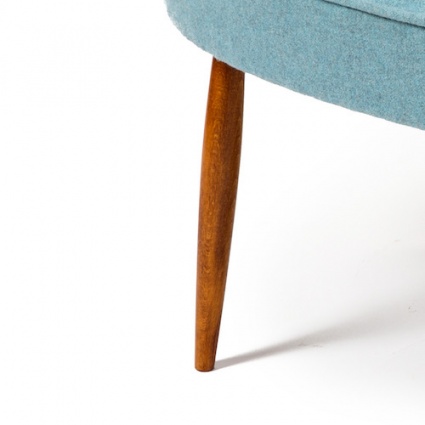 mid_century_splayed